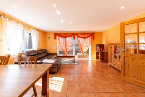 133 m� Familiengl�ck: Einfamilienhaus mit Garten, Hof & Garage