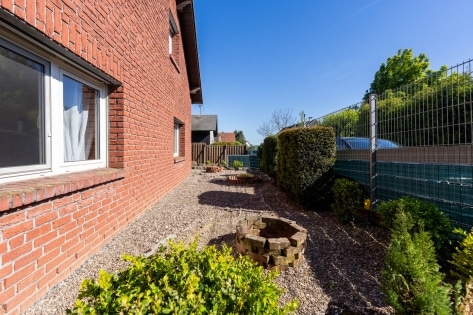 133 m� Familiengl�ck: Einfamilienhaus mit Garten, Hof & Garage