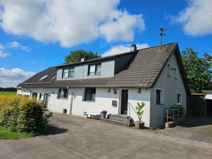 2-Familienhaus mit Einliegerwohnung mit unverbaubarem Weitblick