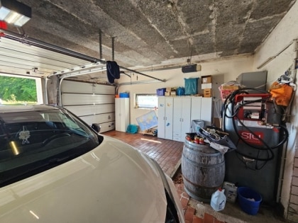 2-Familienhaus mit Einliegerwohnung mit unverbaubarem Weitblick