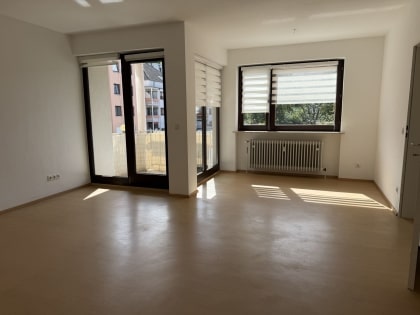 Attraktive Eigentumswohnung mit Balkon, Aufzug & Tiefgaragenstellplatz