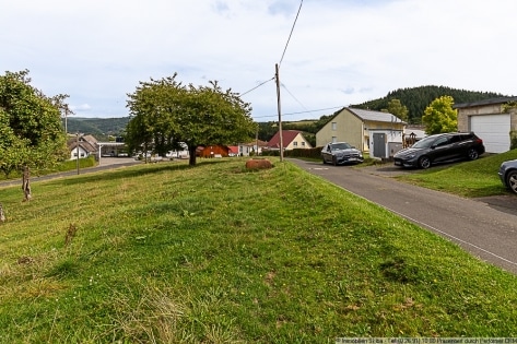 Ausblick in die Eifel-Wlder: Baugrundstck in Wimbach bei Adenau