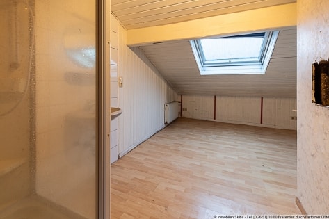 Aussicht in erhhter Lage: Einfamilienhaus mit Einliegerwohnung Nhe Nrburgring