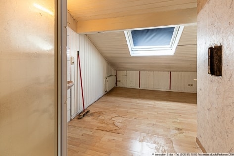 Aussicht in erhhter Lage: Einfamilienhaus mit Einliegerwohnung Nhe Nrburgring