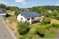 Aussicht ber Adenau im beliebten Wohngebiet: Einfamilienhaus mit Garten und Garage
