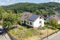 Aussicht ber Adenau im beliebten Wohngebiet: Einfamilienhaus mit Garten und Garage