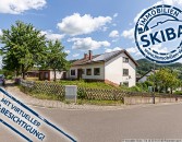 Aussicht ber Adenau im beliebten Wohngebiet: Einfamilienhaus mit Garten und Garage