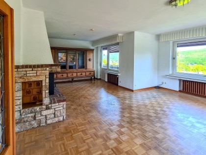 Bad M�nstereifel - gro�z�giges Wohnhaus mit 3 freiwerdenden Wohneinheiten mit Fernsicht in Bestlage