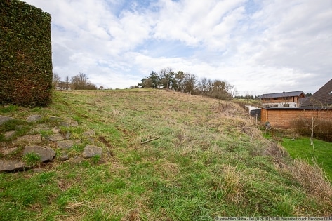 Baugrundst�ck am Ortsrand von Boos - Leben in der Vordereifel mit Aussicht ins Gr�ne