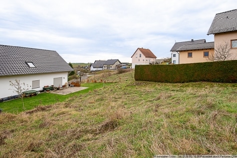 Baugrundst�ck am Ortsrand von Boos - Leben in der Vordereifel mit Aussicht ins Gr�ne