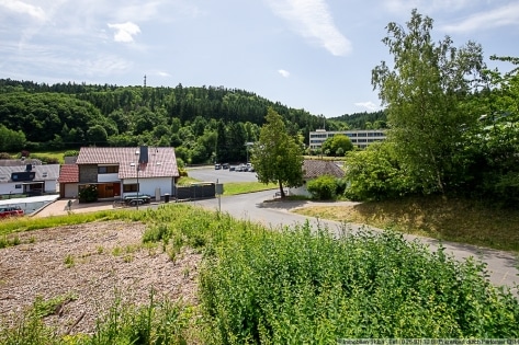 Baugrundstck mit Ausblick ins Grne oberhalb von Adenau