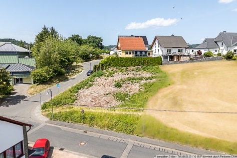 Baugrundstck mit Ausblick ins Grne oberhalb von Adenau