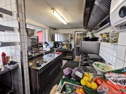 Beliebtes Hotel-Restaurant (33 Betten) in zentraler Lage in der Vulkaneifel (Mietkauf m�glich)