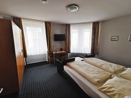 Beliebtes Hotel-Restaurant (33 Betten) in zentraler Lage in der Vulkaneifel (Mietkauf m�glich)