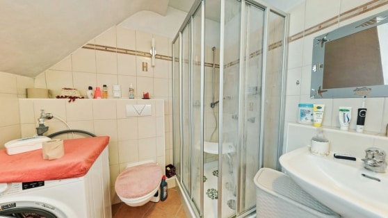 Charmantes Einfamilienhaus f�r Singles oder Paare in Ettringen