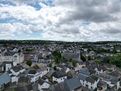 Charmantes Wohnhaus mit viel Platz und kleinem Garten in zentraler Lage von Ochtendung