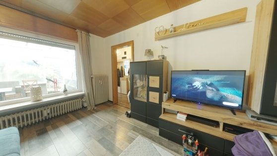 Charmantes, freistehendes Einfamilienhaus mit Einliegerwohnung und Wintergarten - vielseitig nutzbar in ruhiger Lage