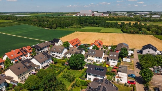 Design, Komfort und Energieeffizienz in perfekter Harmonie - Doppelhaush�lfte in Grafschaft-B�lingen
