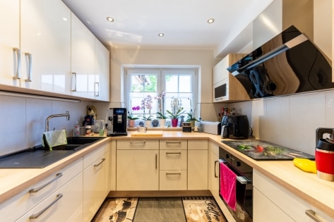 Design, Komfort und Energieeffizienz in perfekter Harmonie - Doppelhaush�lfte in Grafschaft-B�lingen
