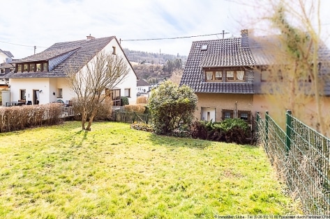 Doppelhaushlfte mit Balkon und Garten zentrumsnah in Adenau