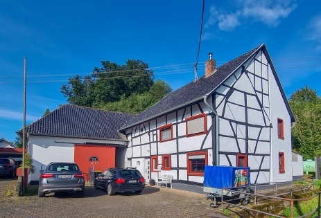 EILVERKAUF Bad Mnstereifel Fachwerkhaus mit Scheune in Ruhiglage, ideal fr Pferdeliebhaber