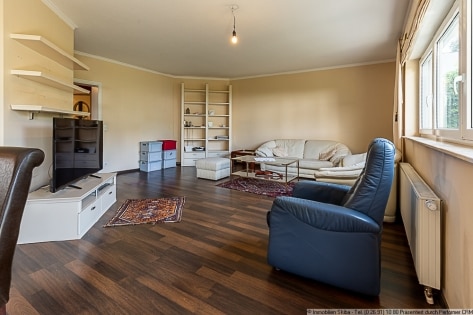 Ebenerdige Eigentumswohnung mit Garten und Garage in zentrumsnaher Lage von Adenau