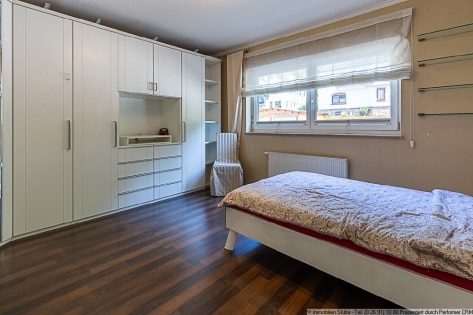 Ebenerdige Eigentumswohnung mit Garten und Garage in zentrumsnaher Lage von Adenau