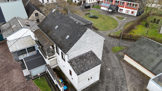 Ehem. Gasthaus mit Betreiberwohnung in Ortslage der Gemeinde Kail