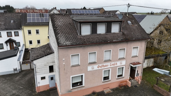 Ehem. Gasthaus mit Betreiberwohnung in Ortslage der Gemeinde Kail