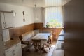 Ehemaliges Bauernhaus mit Garage, Scheunen und Innenhof in der Vulkaneifel