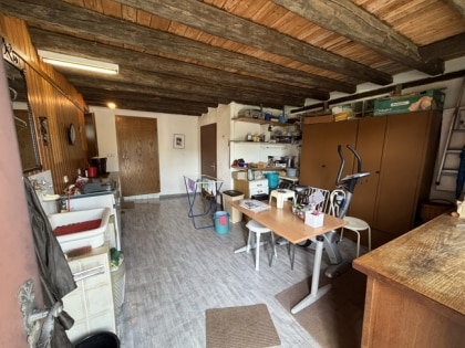 Ehemaliges Fachwerk-Bauernhaus mit gro�er Scheune, Ausbaupotential und 1560 m� Grundst�ck (Bauland)