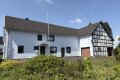 Ehemaliges Fachwerk-Bauernhaus mit gro�er Scheune, Ausbaupotential und 1560 m� Grundst�ck (Bauland)