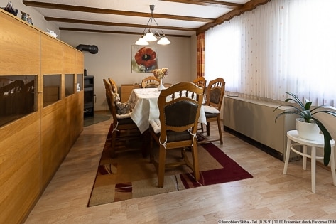 Eifel-Bauernhaus mit Nebengeb�ude und Garten in Barweiler, N�he N�rburgring