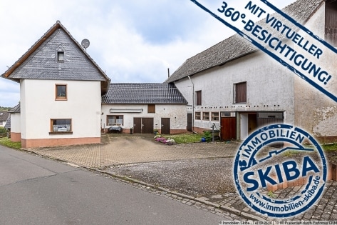 Eifel-Bauernhaus mit gro�er Scheune und Nebengeb�uden in Blankenheim-H�ngersdorf