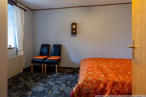 Eifel-Bauernhaus mit gro�er Scheune und Nebengeb�uden in Blankenheim-H�ngersdorf
