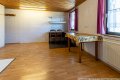 Eifler Bauernhaus mit Nebengeb�uden und gro�em Garten