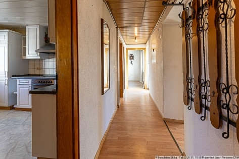 Eifler Bauernhaus mit Nebengeb�uden und gro�em Garten