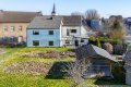 Eifler Bauernhaus mit Nebengeb�uden und gro�em Garten