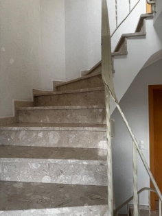 Eigentumswohnung in Sankt Sebastian,
3 Zimmer, gro�er Balkon, Carport und Stellplatz