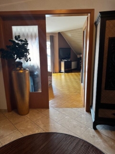 Eigentumswohnung in Sankt Sebastian,
3 Zimmer, gro�er Balkon, Carport und Stellplatz