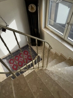 Eigentumswohnung in Sankt Sebastian,
3 Zimmer, gro�er Balkon, Carport und Stellplatz