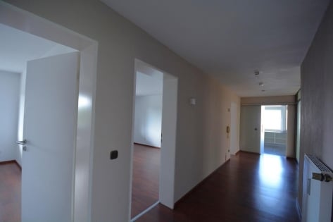 Eigentumswohnung mit groem berdachten Balkon, herrlicher Aussicht und Garage