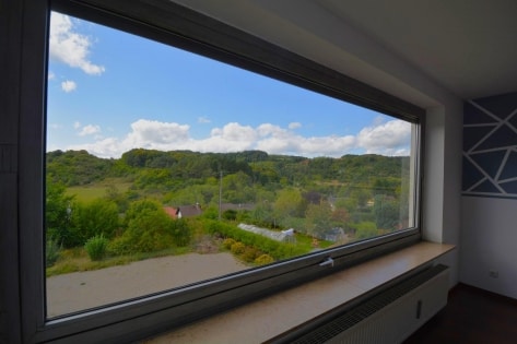 Eigentumswohnung mit groem berdachten Balkon, herrlicher Aussicht und Garage