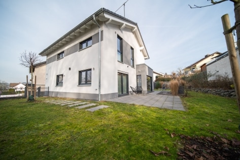 Ein Haus, das mitdenkt - modern, effizient und bereit f�r morgen...neuwertiges Einfamilienhaus in Neuwied-Oberbieber