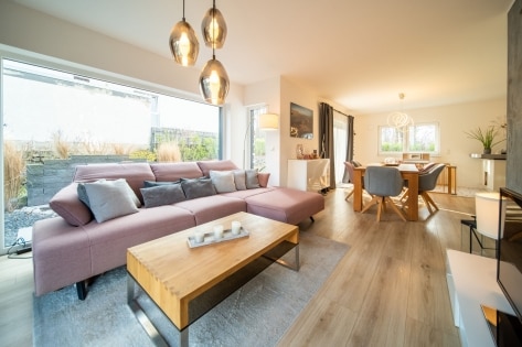 Ein Haus, das mitdenkt - modern, effizient und bereit f�r morgen...neuwertiges Einfamilienhaus in Neuwied-Oberbieber