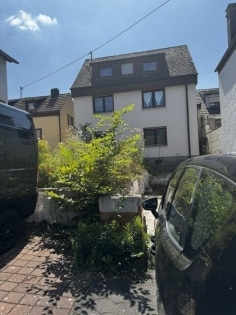 Ein-Zweifamilienhaus mit Anbauten in M�lheim-K�rlich, Zwangsversteigerung am  30.09.2026