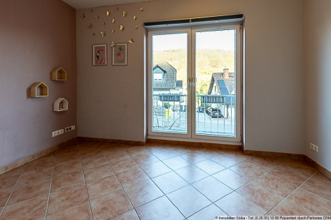 Einfamilienhaus aus 2005 mit Einliegerwohnung in erh�hter Lage von Lohrsdorf