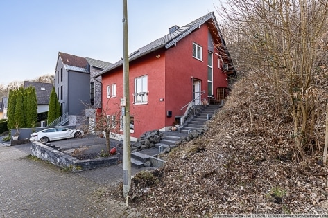 Einfamilienhaus aus 2005 mit Einliegerwohnung in erh�hter Lage von Lohrsdorf