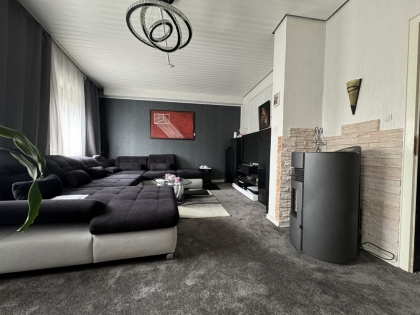 Einfamilienhaus mit kleinem Garten, Terrasse und Garage sucht neue Familie... Einfamilienhaus in Neuwied-Irlich