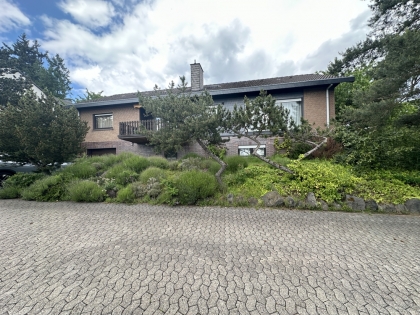 Einfamilienwohnhaus in ruhiger Wohnlage (Sackgasse) mit tollem Blick ber Mayen